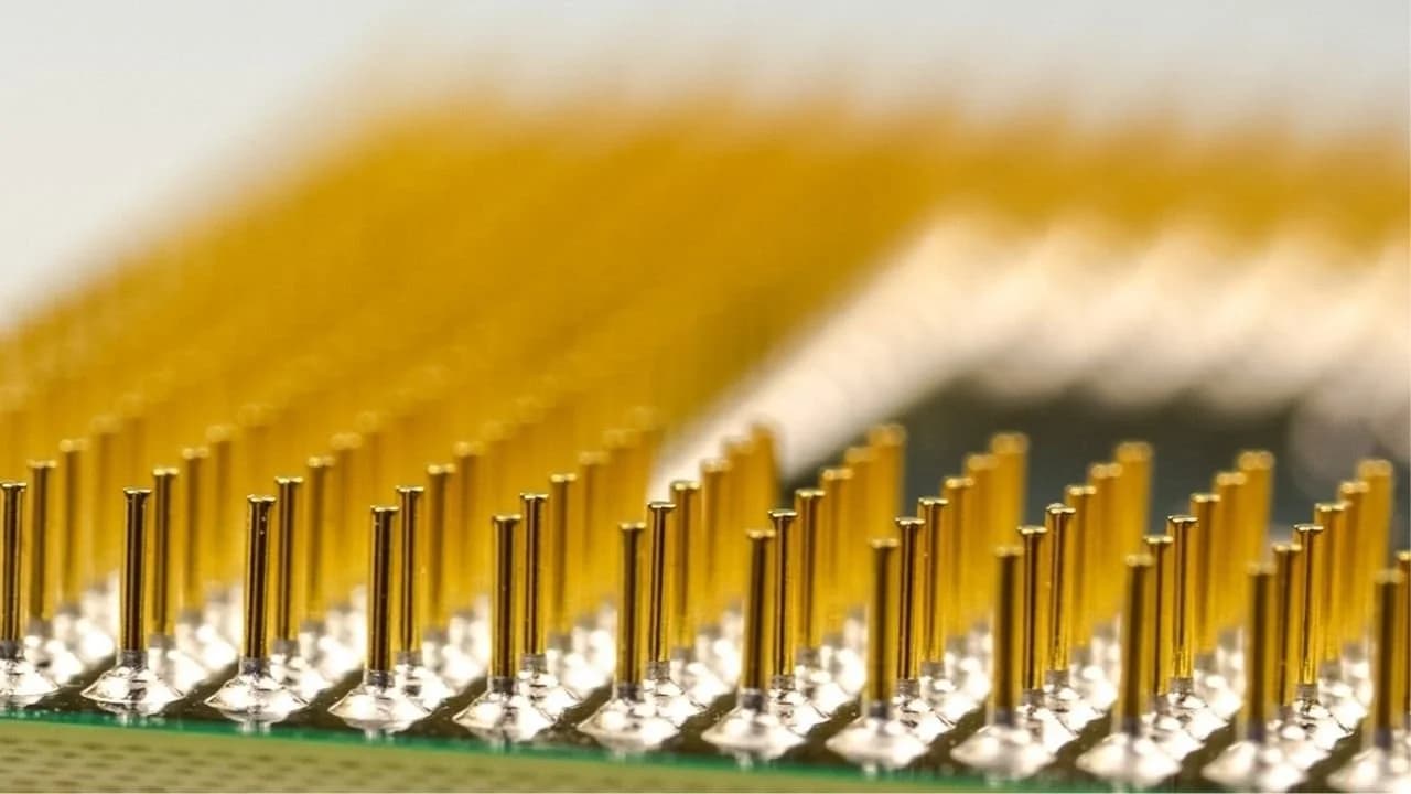 ¿Pasta térmica en los pines de la CPU? Cómo eliminarla del socket de la CPU