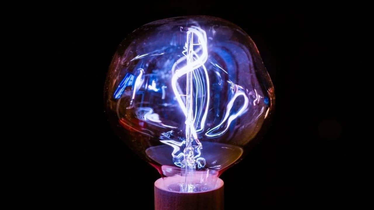 ¿La pasta térmica es conductora eléctrica?