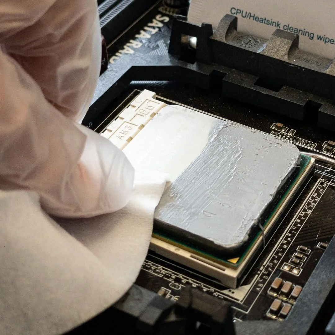 KLEAN-01 in use - wiping thermal paste off CPU
